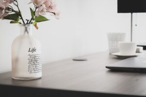営業職場の環境が悪いと感じたら転職すべきか？