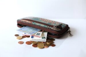 20代で営業からキャリアチェンジする方法は？