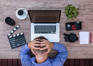 営業で疲れた20代が転職を考える際のポイントは？