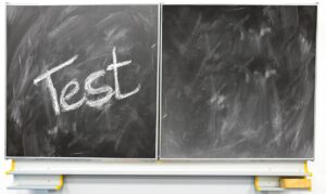 営業職への転職に有利な資格とは？